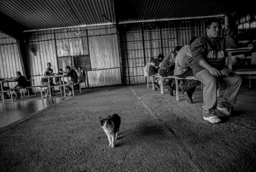 Santiago de Chile, 2003-2006: Man jail. Rpisoners eating
Lorenzo Moscia/GraziaNeri